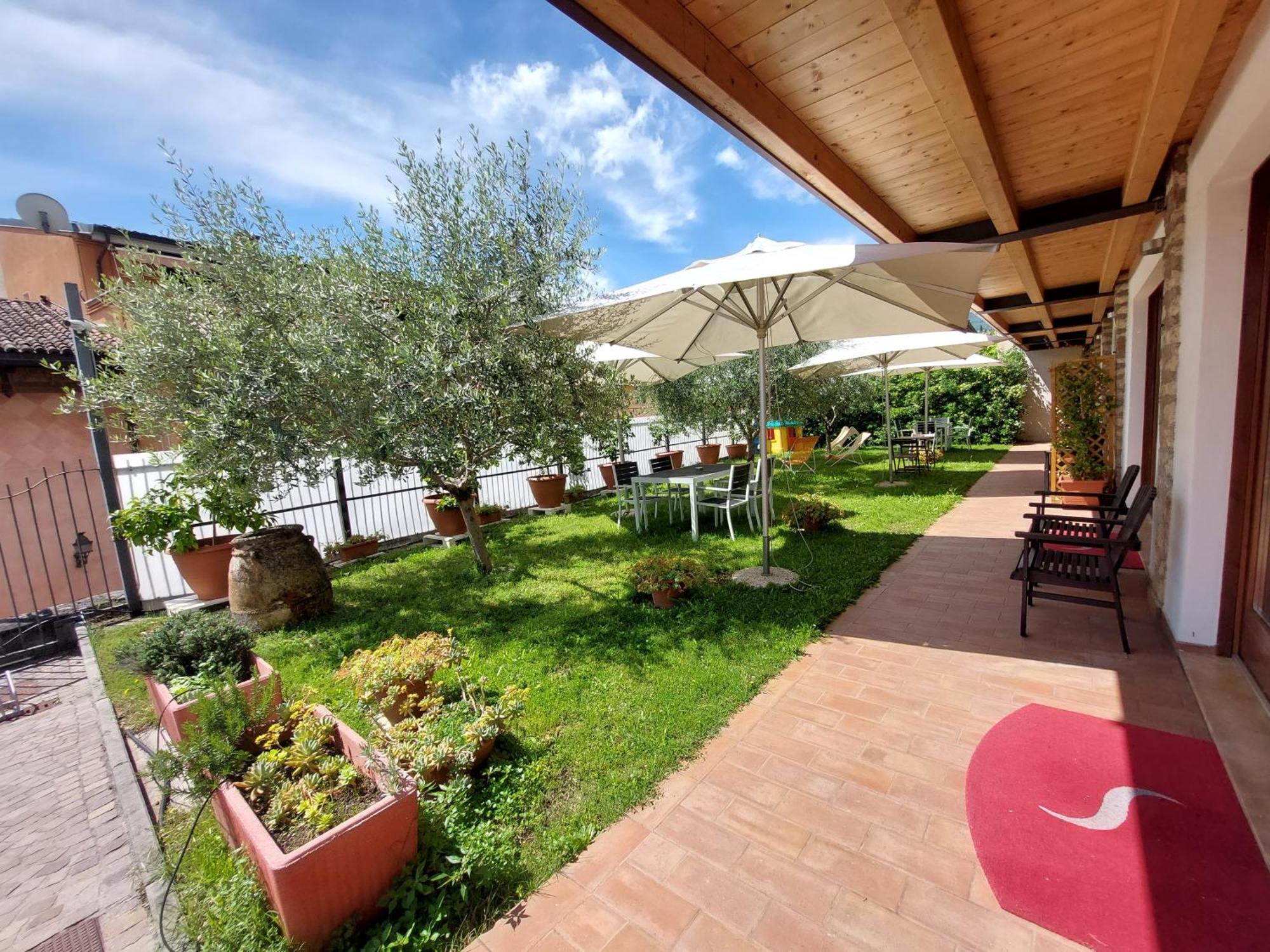 Pizzocolo Resort Fasano Gardone Riviera Exteriör bild